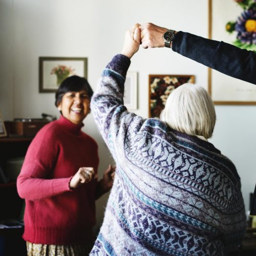 Austin Senior Living | Seniors dancing